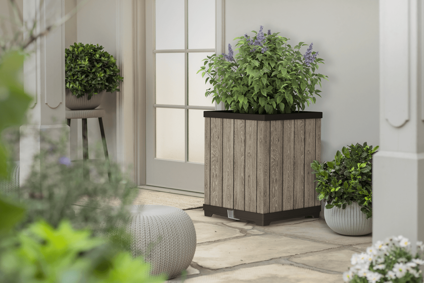 Keter Signature Tall Planter- Ashwood Look