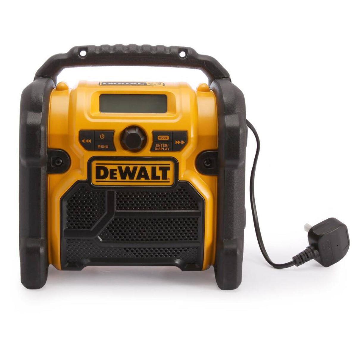 Dewalt 18V 18 Piece Combo Kit with 5 x Batteries & Charger T4TKIT-1313