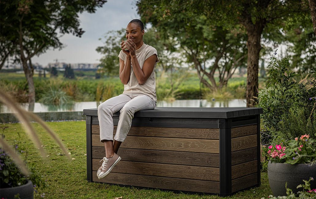 Keter Signature 570L Storage Box - Walnut Look